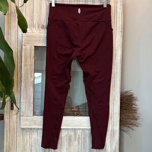 Free People Movement Ruffled Leggings  Size M